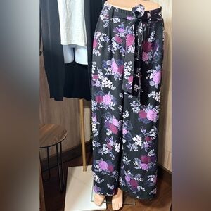 Torrid Palazzo Stretch Waist Black and Purple Floral Flowy Wide Leg Pants Slacks